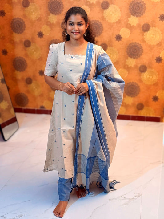 Chikku Butta A Line Kurti & Dupatta