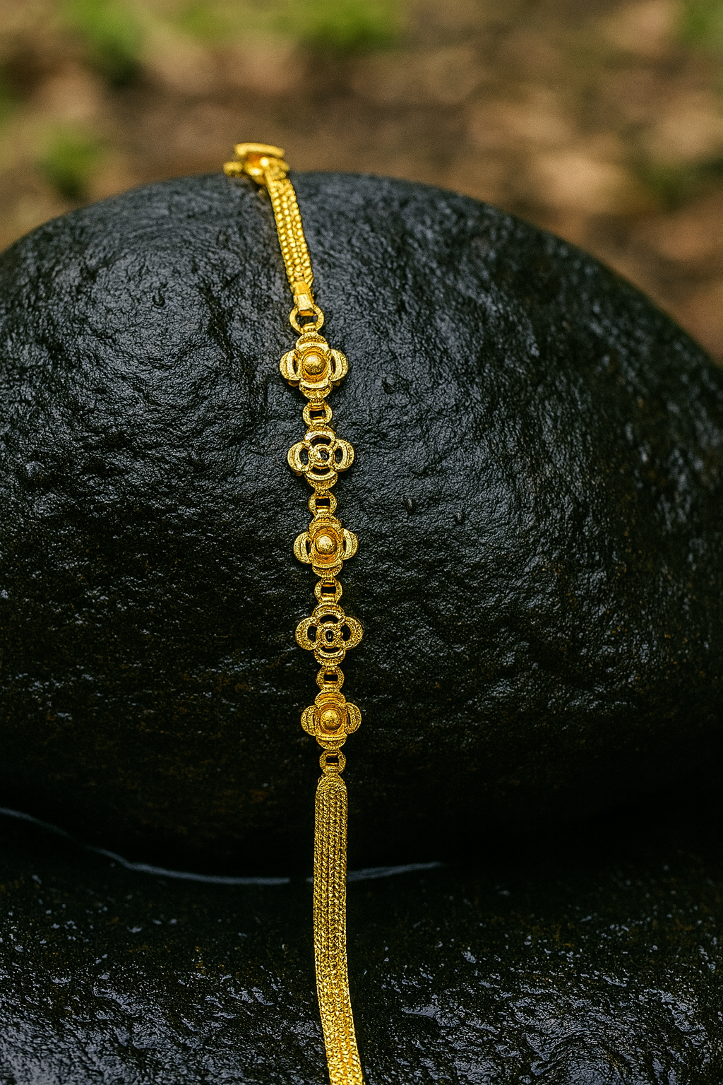 Diamond Shape Bracelet with Chain - BLT 1116
