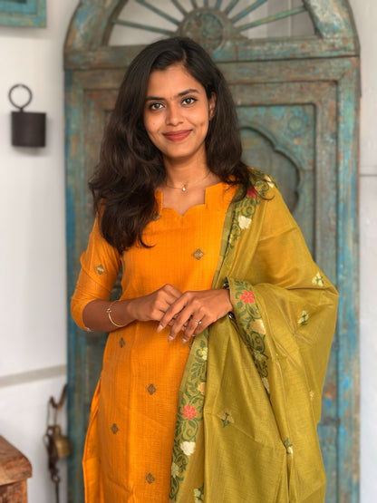 Golden Leaf Top & Dupatta