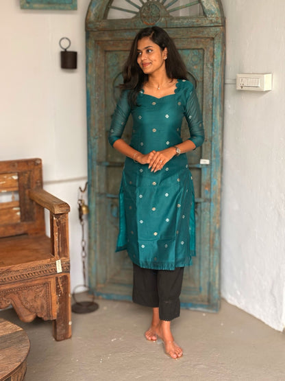 Peacock Shine Top & Dupatta