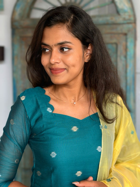 Peacock Shine Top & Dupatta